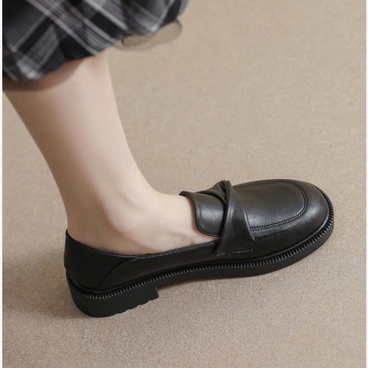 Giày Loafer Nữ Da Mềm Đế Thấp Thanh Lịch