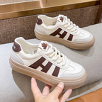 Giày thể thao nữ chữ HI