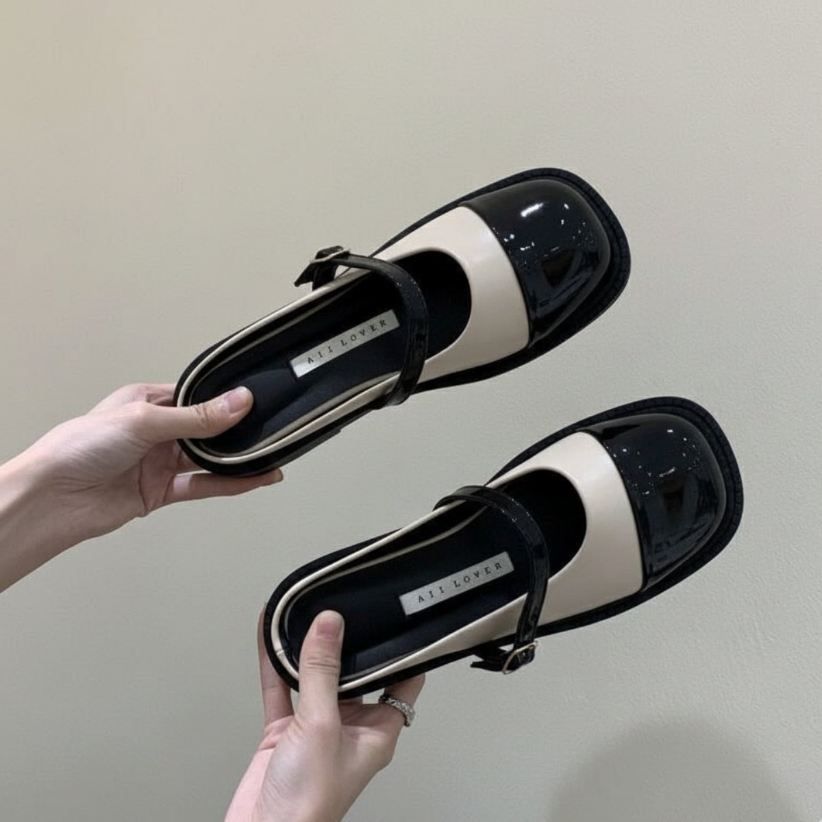 Giày Sục Mary Jane  đế bằng