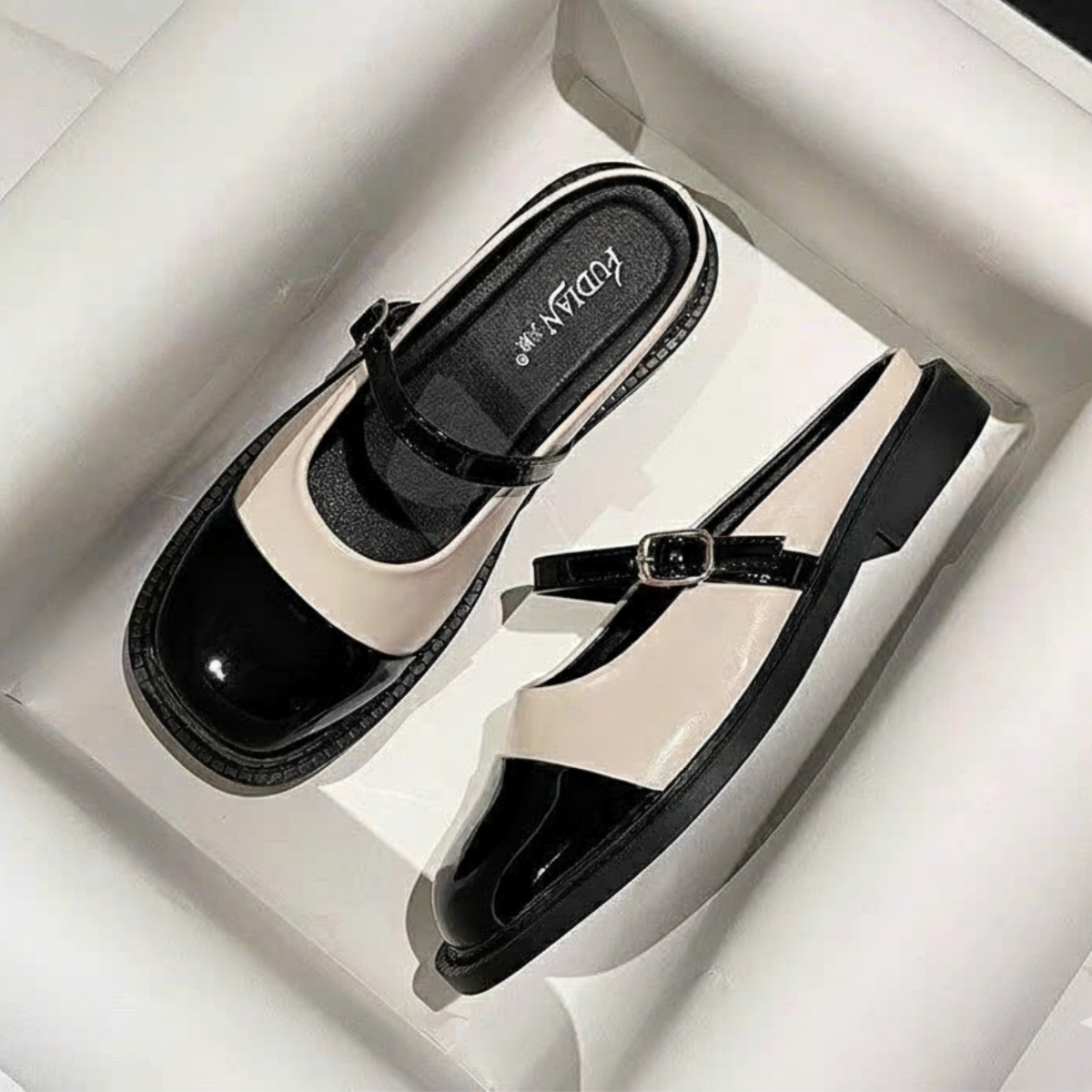 Giày Sục Mary Jane  đế bằng