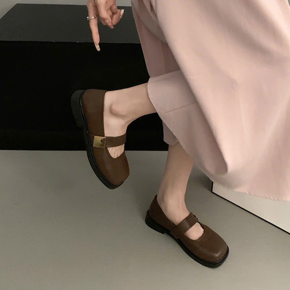 Giày Mary Jane Nữ Đế Bệt Mũi Vuông Quai Ngang Da Mềm Retro